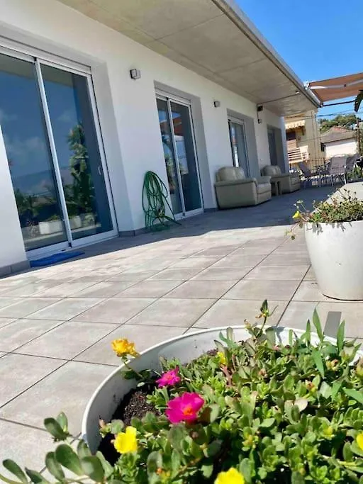 Holiday home Independent House Casazul With Swimming Pool Villa Castelldefels