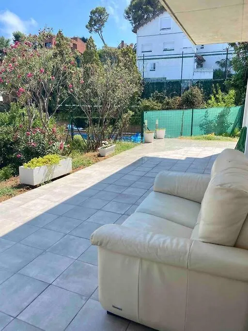 Holiday home Independent House Casazul With Swimming Pool Villa Castelldefels